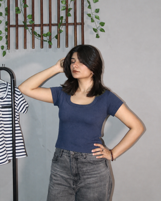 Blue round neck