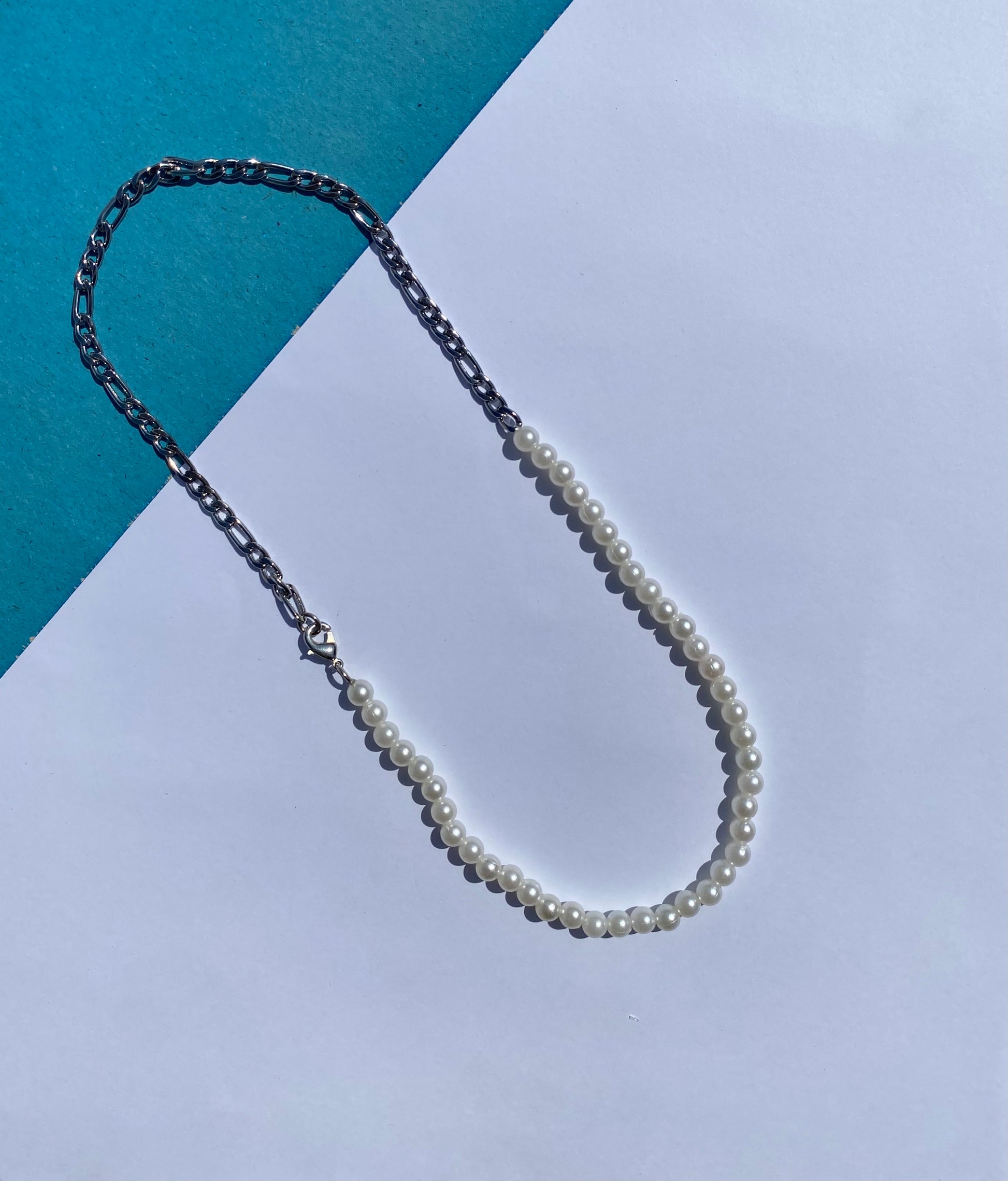 Pearl X Chain Necklace 